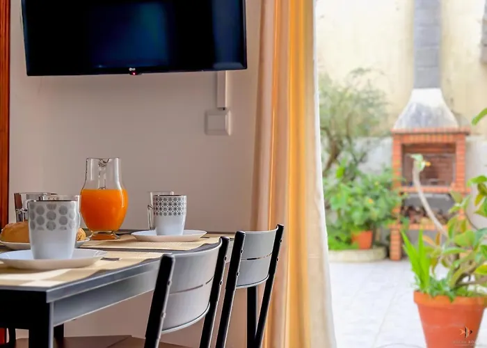 Pátio Privado Com Churrasqueira By Em Figueira *